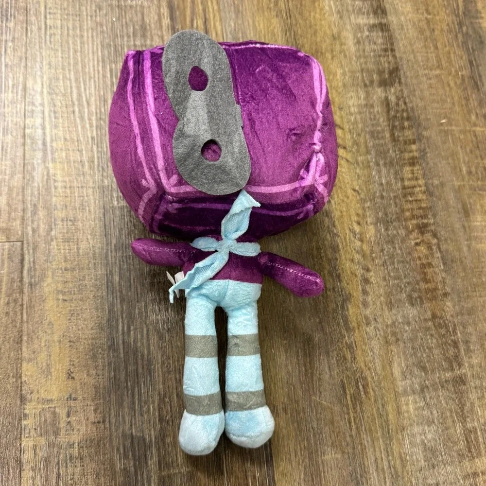 Unbranded plush toy